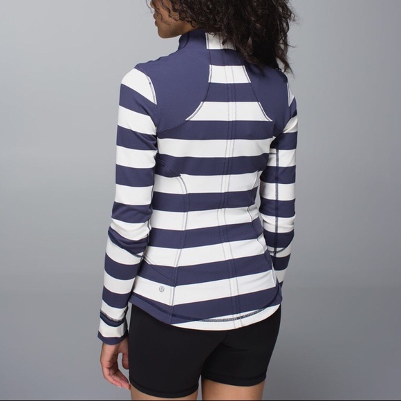 Sold Lululemon Jacket White & Blue Stripes Size 2 - Picture 2 of 7